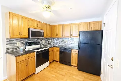 51 Alvarado Ave #204, Worcester, MA 01604