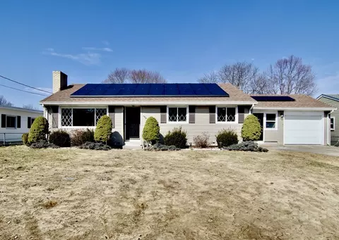 132 Lincoln St, West Springfield, MA 01089