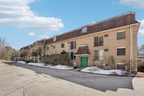 208 Swanson Rd #526, Boxborough, MA 01719