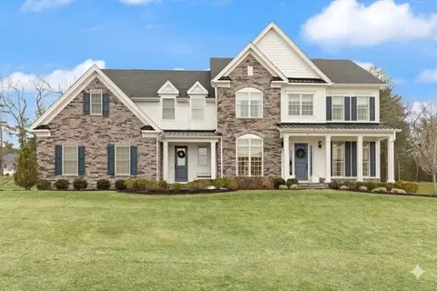 65 Foundry Ln, Canton, MA 02021