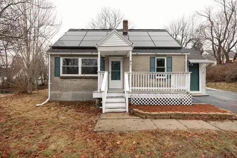 19 Assabet Ln, Worcester, MA 01602