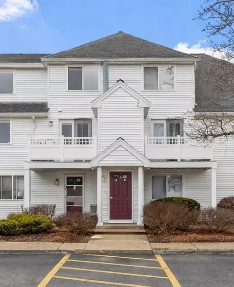 360 Littleton Rd #D8, Chelmsford, MA 01824