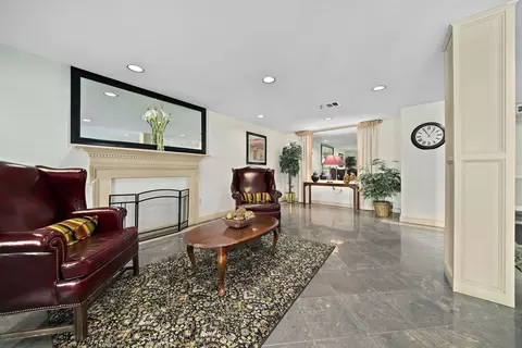 28 9th St #308, Medford, MA 02155