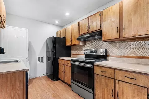 12 Hamilton St #8, Everett, MA 02149 photo 9