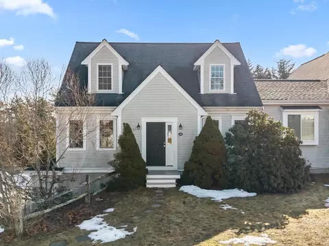 1 Emma Ln #B, Wareham, MA 02571