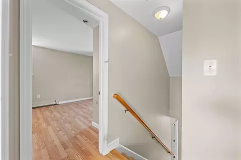 Entry Way - 1 Emma Ln #B, Wareham, MA 02571 photo 1 of 4