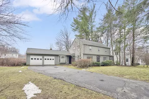 141 Longfellow Dr, Longmeadow, MA 01106