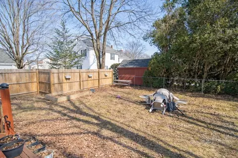 75 Gillette Cir, Springfield, MA 01118 photo 22