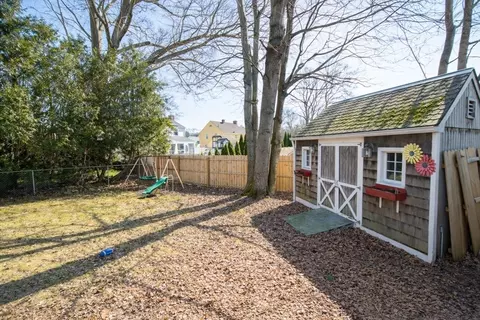 75 Gillette Cir, Springfield, MA 01118 photo 21