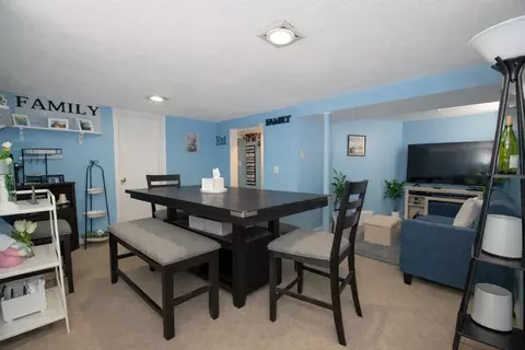 75 Gillette Cir, Springfield, MA 01118 photo 15