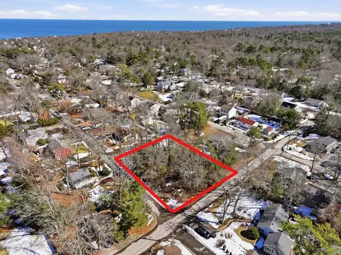 50 Melix Ave, Plymouth, MA 02360