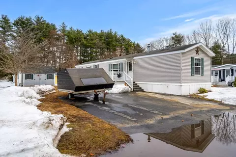15 Wendy Way, Merrimac, MA 01860