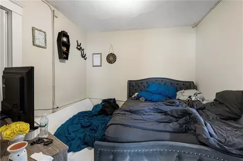 60 Rathbun St, Woonsocket, RI 02895 photo 5