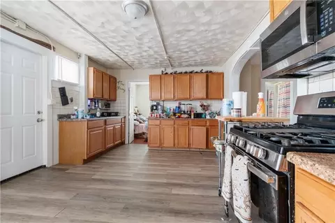 60 Rathbun St, Woonsocket, RI 02895 photo 6