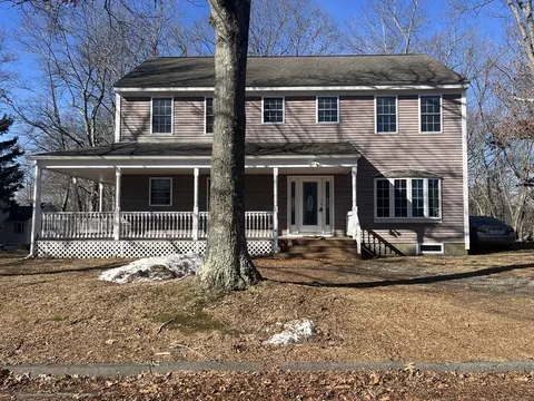 10 George St, Shrewsbury, MA 01545