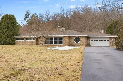 30 Bond Rd, Charlton, MA 01507