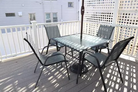 81 Pilgrim Ave, Worcester, MA 01604 photo 21