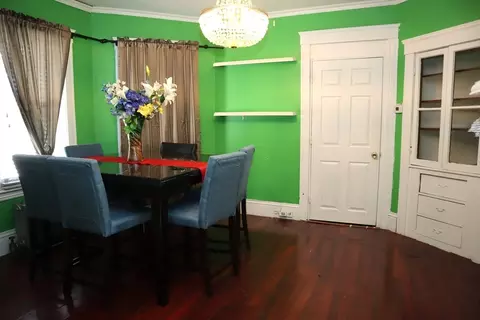81 Pilgrim Ave, Worcester, MA 01604 photo 5