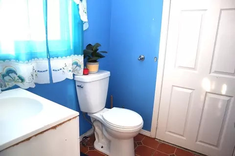 81 Pilgrim Ave, Worcester, MA 01604 photo 10