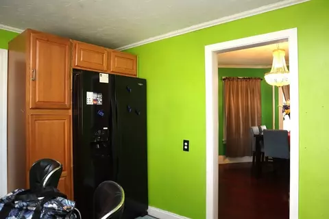 81 Pilgrim Ave, Worcester, MA 01604 photo 8