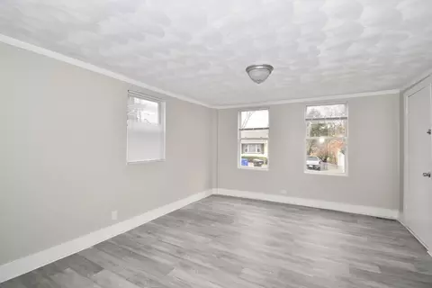 74 Cherry St, Springfield, MA 01105 photo 7