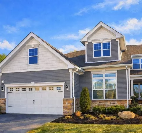 127 Phoebe #127, Methuen, MA 01844