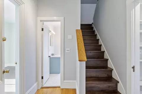 Entry Way - 35 Middle St #4, Gloucester, MA 01930 photo 2 of 4