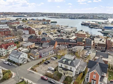 View/Area - 35 Middle St #4, Gloucester, MA 01930 photo 3 of 4