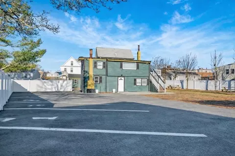 37 Cleveland St, Revere, MA 02151