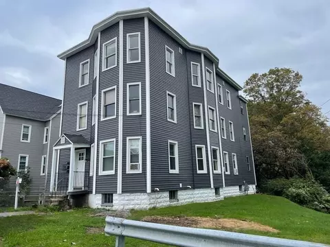 10-12 River St, Agawam, MA 01001
