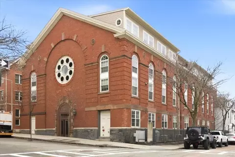 616 E 4th St #304, Boston, MA 02127