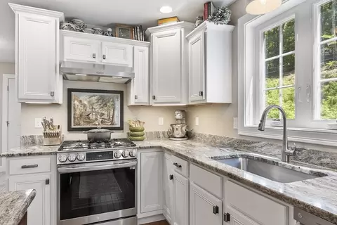 100 Platts Rd, Ashburnham, MA 01430 photo 4