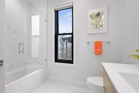 Bath - 586 E 3rd #3, Boston, MA 02127 photo 4 of 4