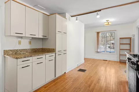 136 Leonard St, Gloucester, MA 01930 photo 11