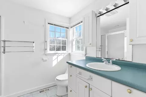 136 Leonard St, Gloucester, MA 01930 photo 15