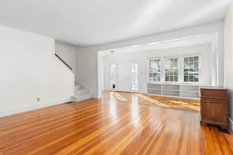 136 Leonard St, Gloucester, MA 01930 photo 6