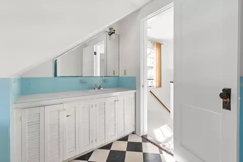 136 Leonard St, Gloucester, MA 01930 photo 21