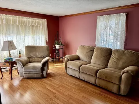 30 Catherine St, Chicopee, MA 01013 photo 17