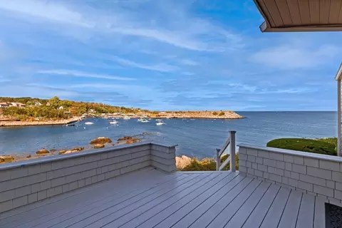 13 Rowe Pt #13, Rockport, MA 01966