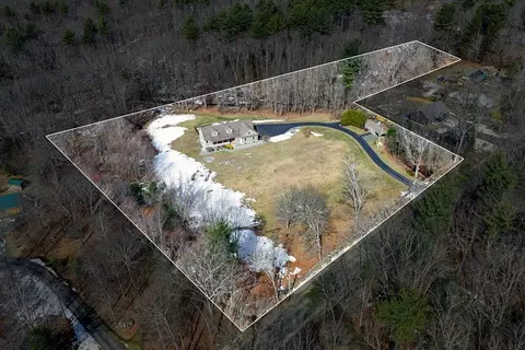 View/Area - 2824 Greenwich Rd, Hardwick, MA 01082 photo 2 of 2