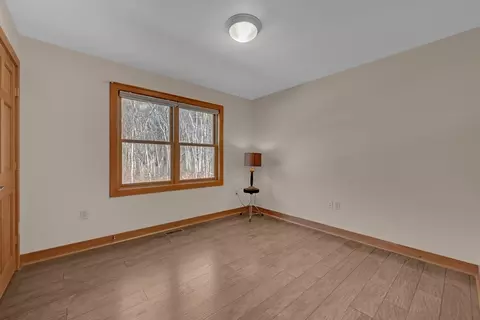 Bedroom - 2824 Greenwich Rd, Hardwick, MA 01082 photo 5 of 5