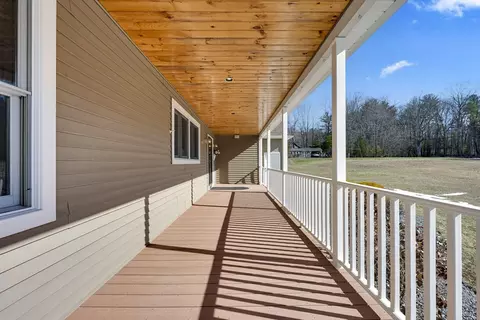 Exterior - 2824 Greenwich Rd, Hardwick, MA 01082 photo 7 of 9