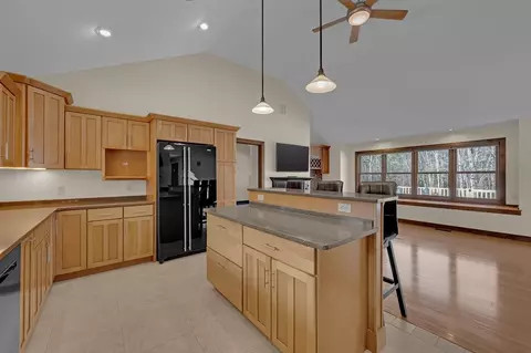 Kitchen - 2824 Greenwich Rd, Hardwick, MA 01082 photo 3 of 3