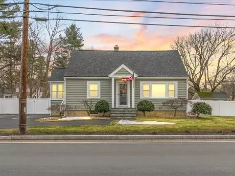 220 Burlington Ave, Wilmington, MA 01887