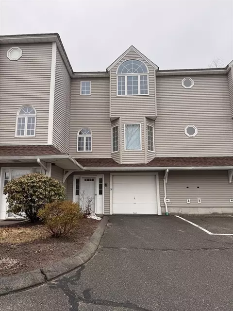 18 Palmer Rd #5, Monson, MA 01057