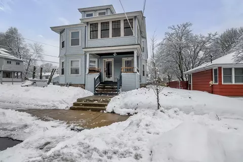 33-35 Coolidge St, Lawrence, MA 01843