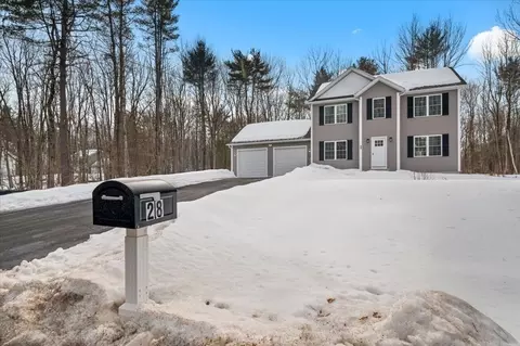 28 Murray Rd, Ashburnham, MA 01430 photo 5