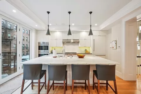196 W Springfield St #1, Boston, MA 02118