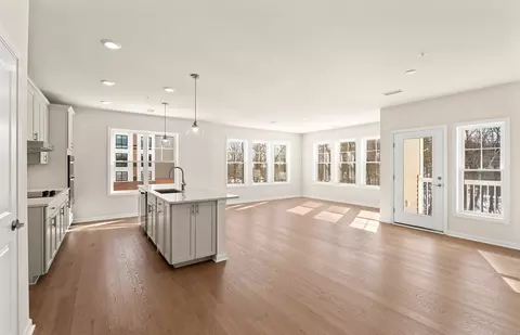 6 Stratton Dr #3307, Woburn, MA 01801