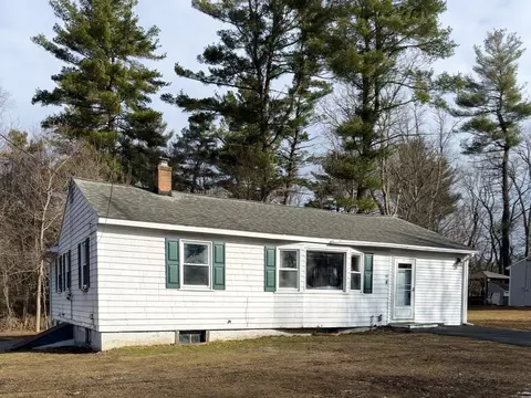 4 Lockwood Rd, Wilmington, MA 01887